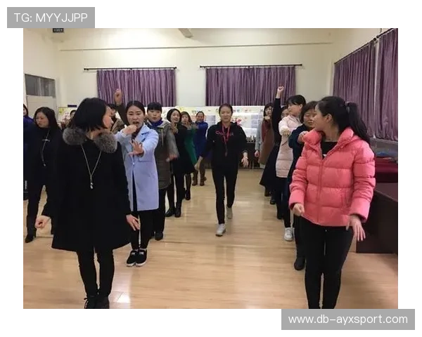 体操训练使用“节拍器+口令”统一起跳节奏 体操训练使用“节拍器+口令”统一起跳节奏